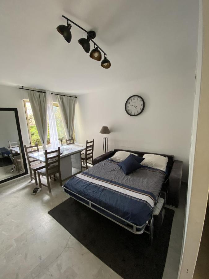 Magniolias - Residence Calme Avec Piscine, Tennis & Jardin Antibes Eksteriør billede
