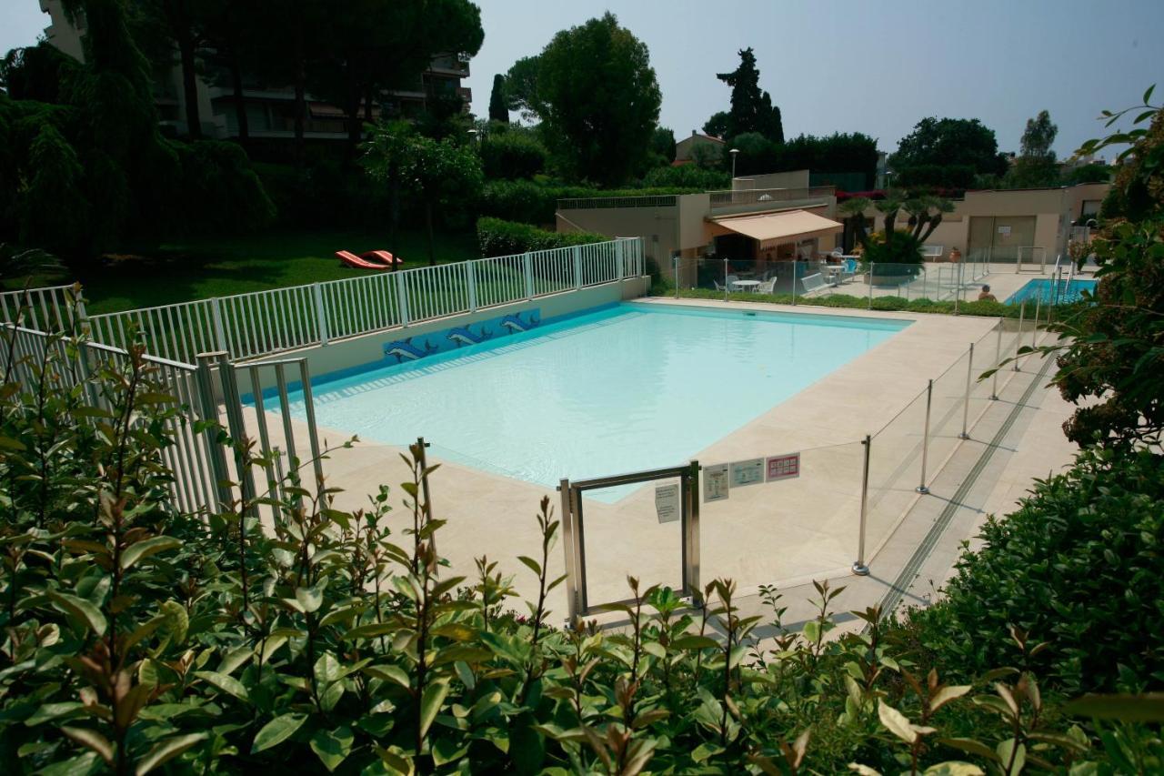 Magniolias - Residence Calme Avec Piscine, Tennis & Jardin Antibes Eksteriør billede