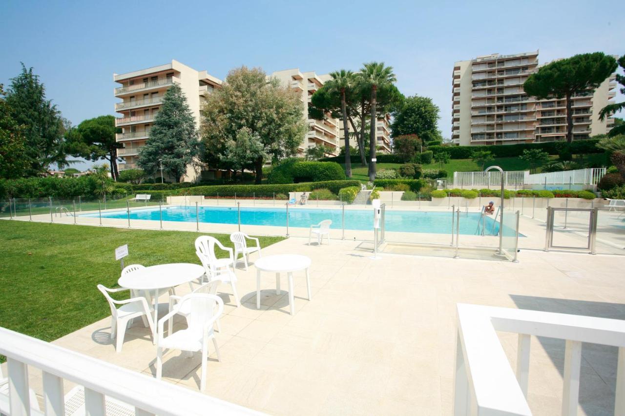 Magniolias - Residence Calme Avec Piscine, Tennis & Jardin Antibes Eksteriør billede