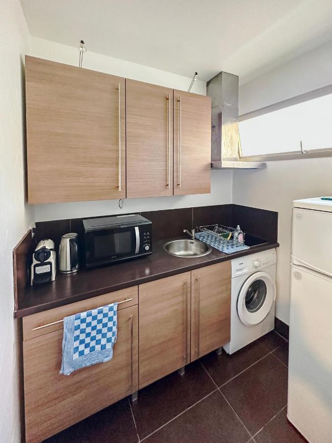 Magniolias - Residence Calme Avec Piscine, Tennis & Jardin Antibes Eksteriør billede